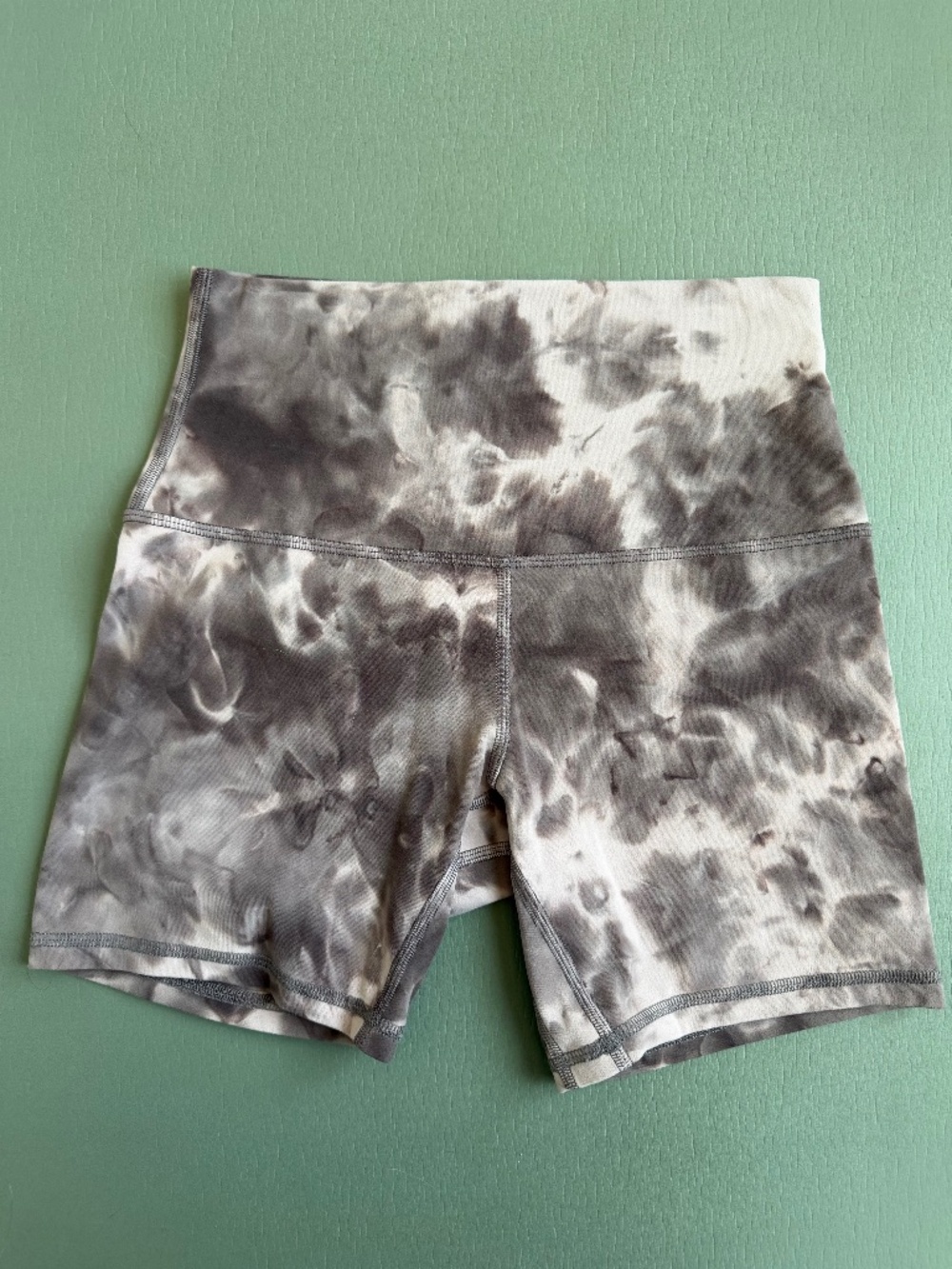 Lululemon Align Shorts Pink Diamond Dye